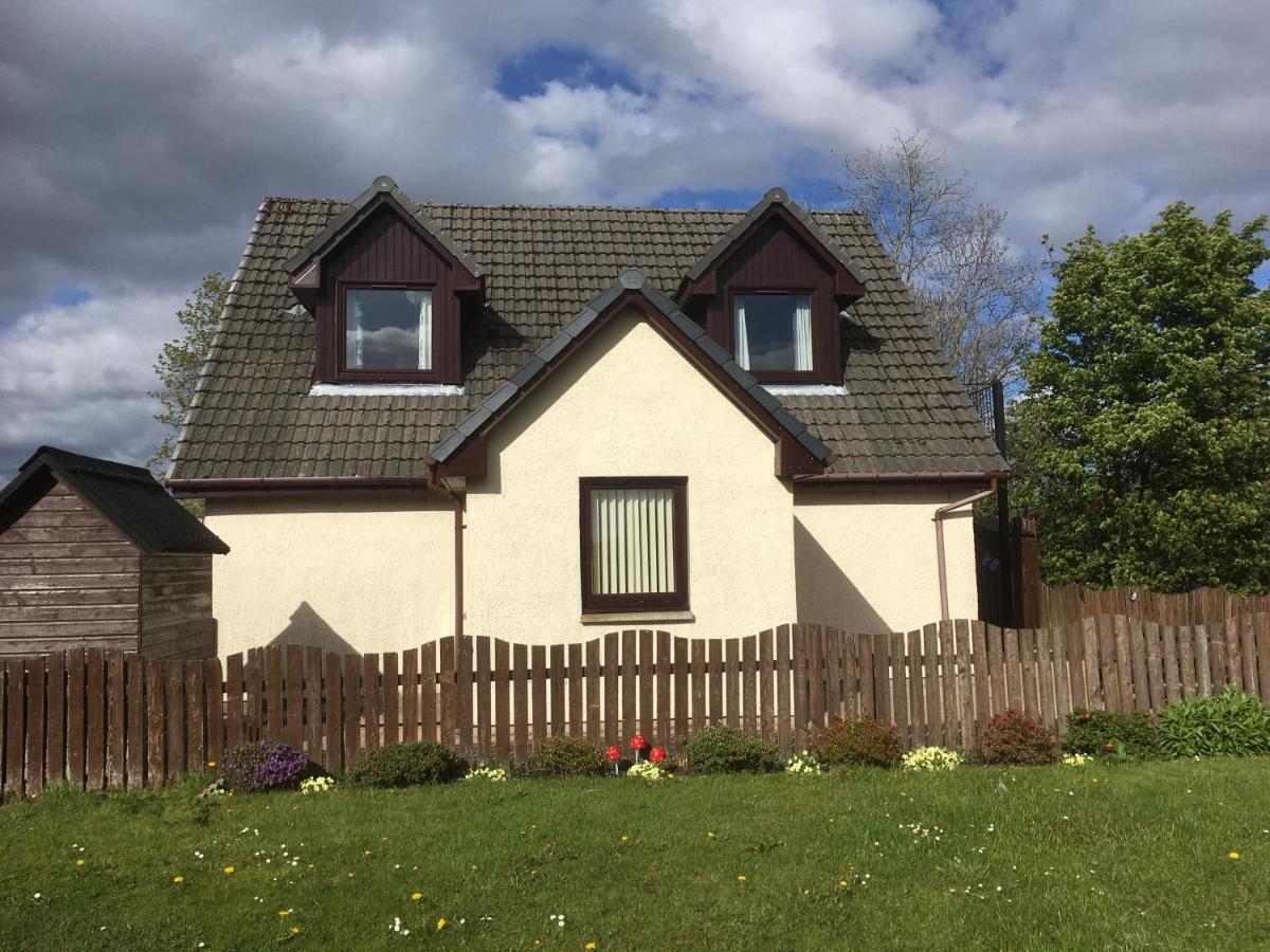 Riverbank Cottage Fort William Bagian luar foto